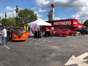 Read more about the article Car Show (USA) en vedette Intérieurs de Voitures par CDbyJN